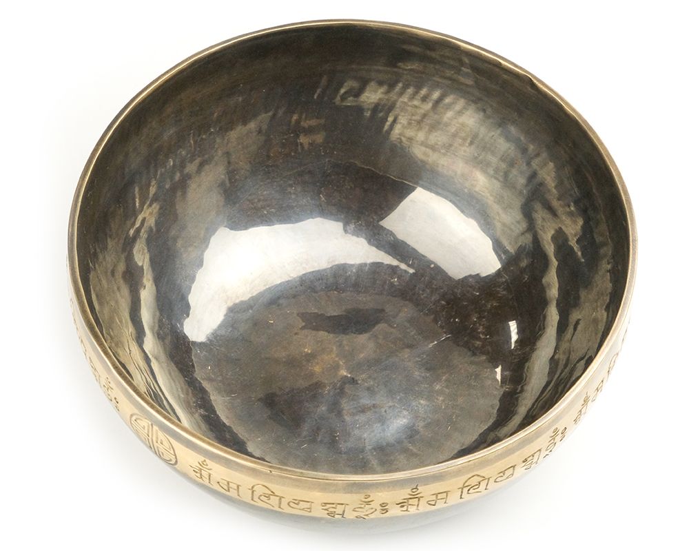 Тибетская поющая чаша Мантры (23,5 см)